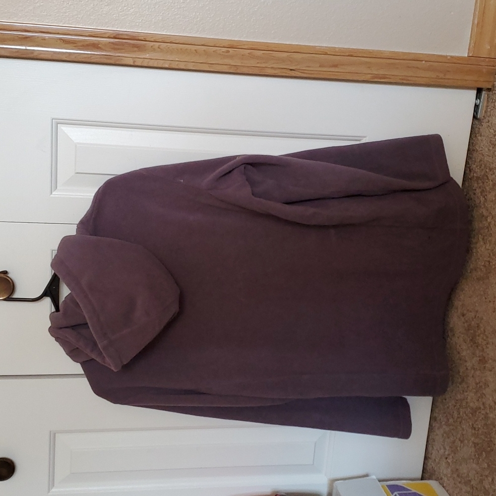 Fleece pullover - Picture 3 of 3